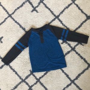 Toddlers long sleeve shirts